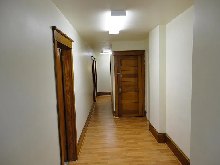 730 Bloom Rd — Photo 5