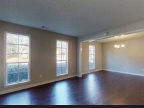 4th image of 4084 Pinehurst Valley Dr