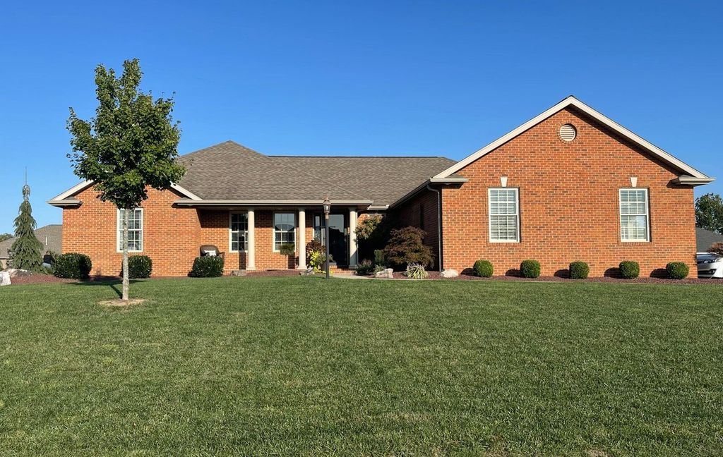 1794 Ashwood Dr - Property Image