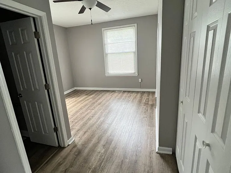 1617 Ferry St — Photo 17