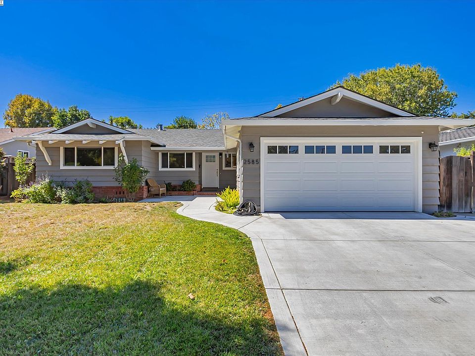 1st image of 2585 Malaga Dr