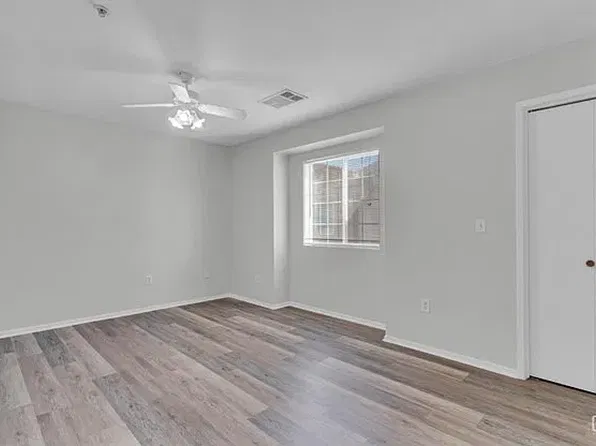 600 Hosking Ave Building 18-B, Bakersfield, CA 93307
