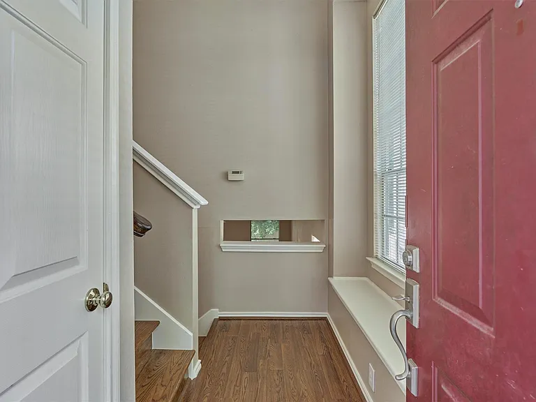 231 Blushwood Pl — Photo 4