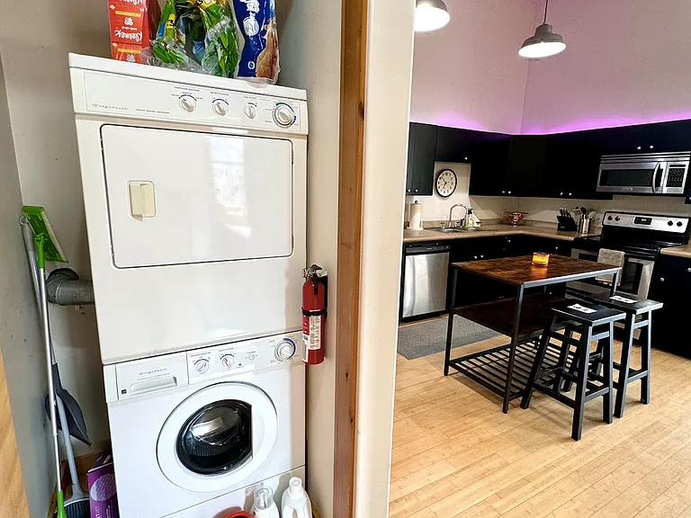 213 N Walnut St #1 — Photo 12