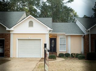 105 E Pointe Cv, Bainbridge, GA 39819