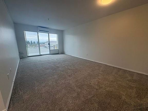 5th image of 33535 King Rd #310