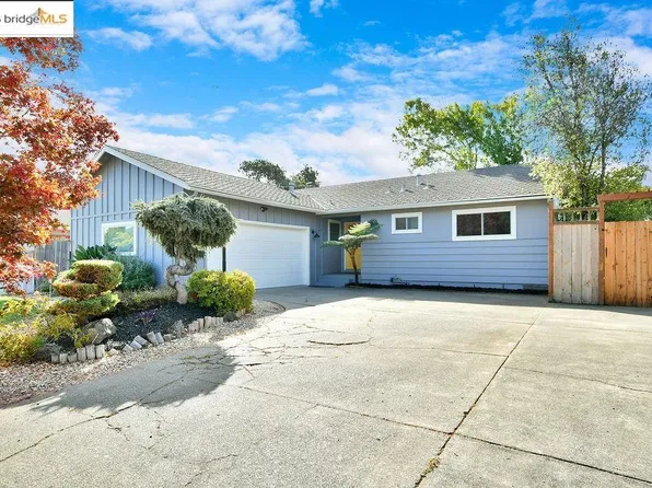 2449 Center Rd, Novato, CA 94947
