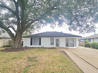 210 Brigadoon Ln, Friendswood, TX 77546