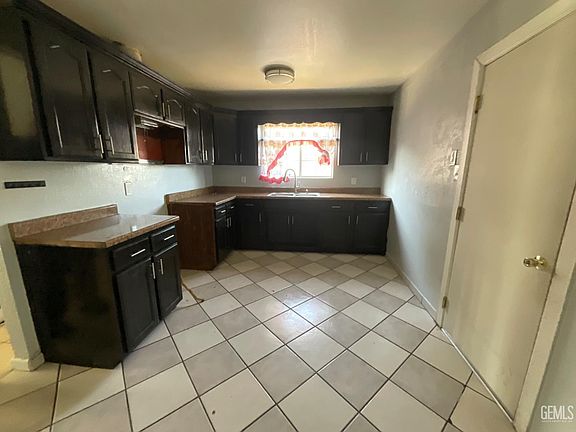 5th image of 1020 Fairfax Rd
