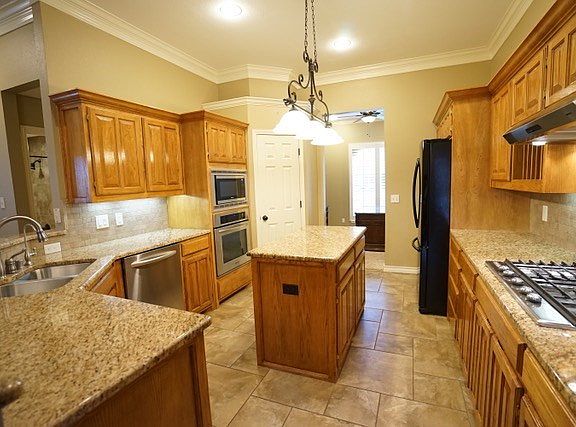 3rd image of 8228 San Simon St