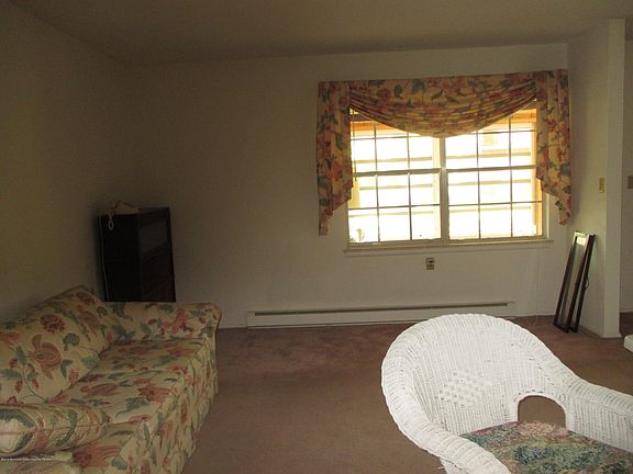 5th image of 114B Edinburgh Lane #100b