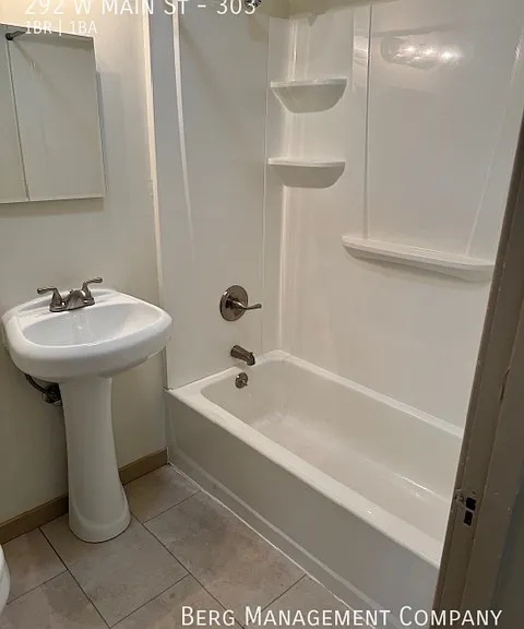 292 W Main St #303 — Photo 5