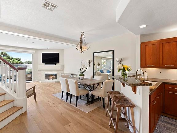 4th image of 2921 Sandy Pointe Unit 3