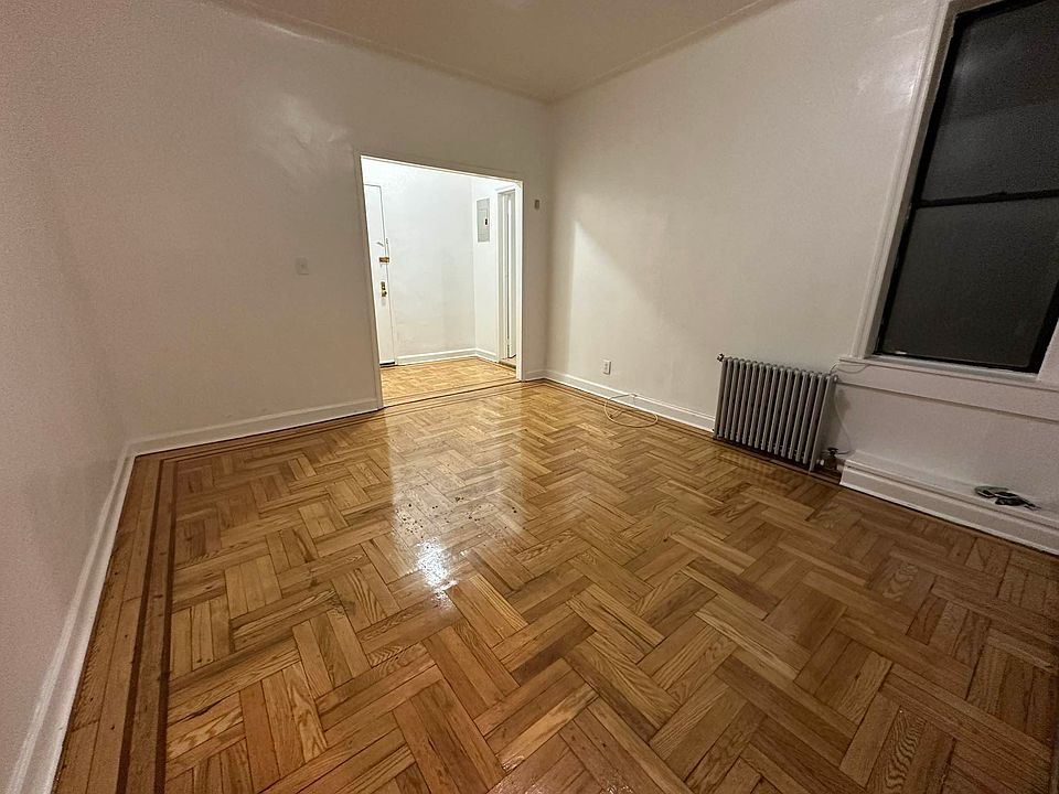 2nd image of 1200 College Ave #4G