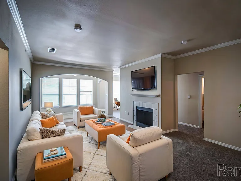 Greyson's Gate Apartments — Photo 8