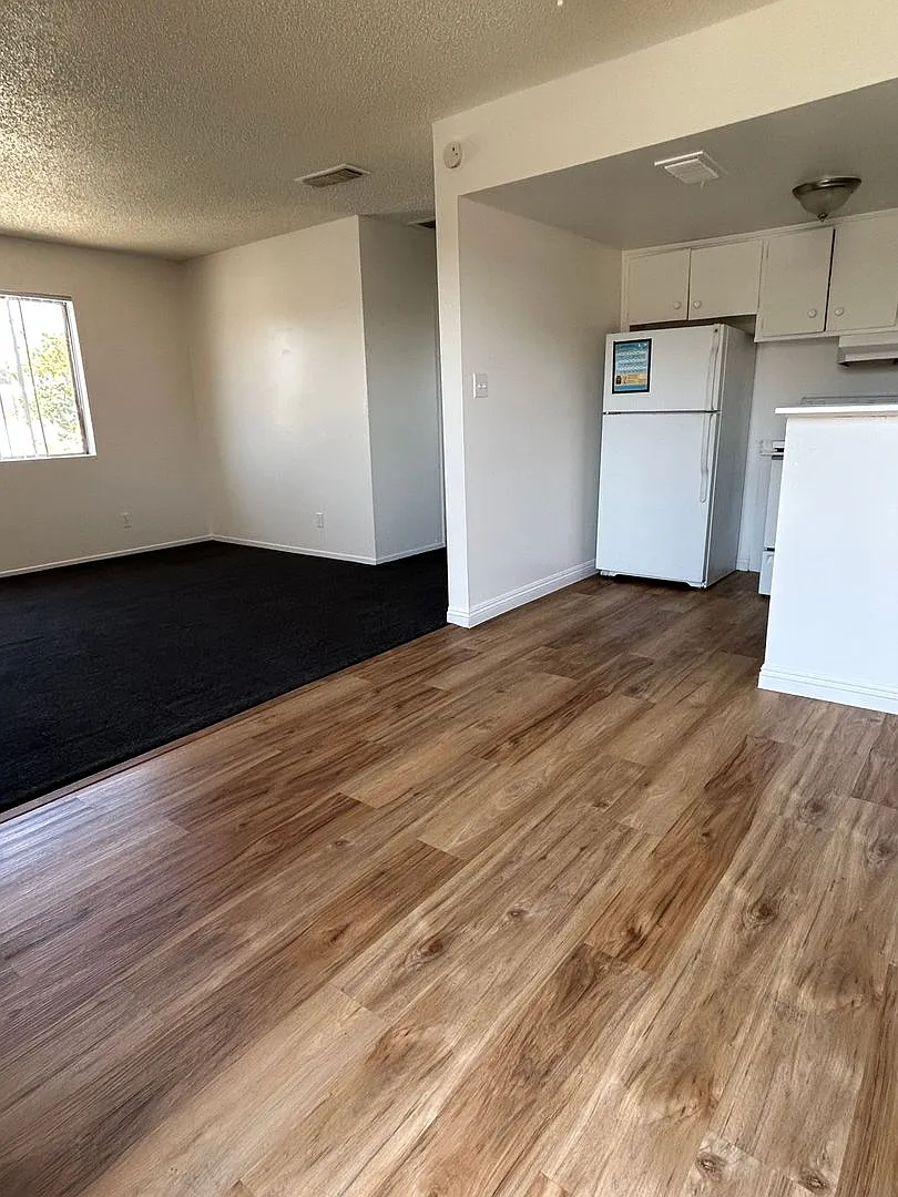 3846 Hazelwood St — Photo 2