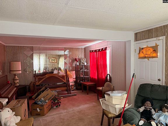 4th image of 221 Friendship Rd