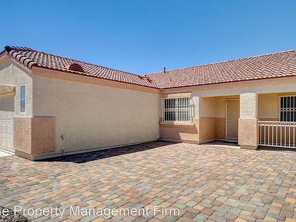 4th image of 3720 W El Campo Grande Ave