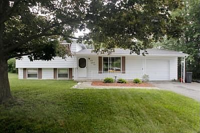 1st image of 136 Flora Ln