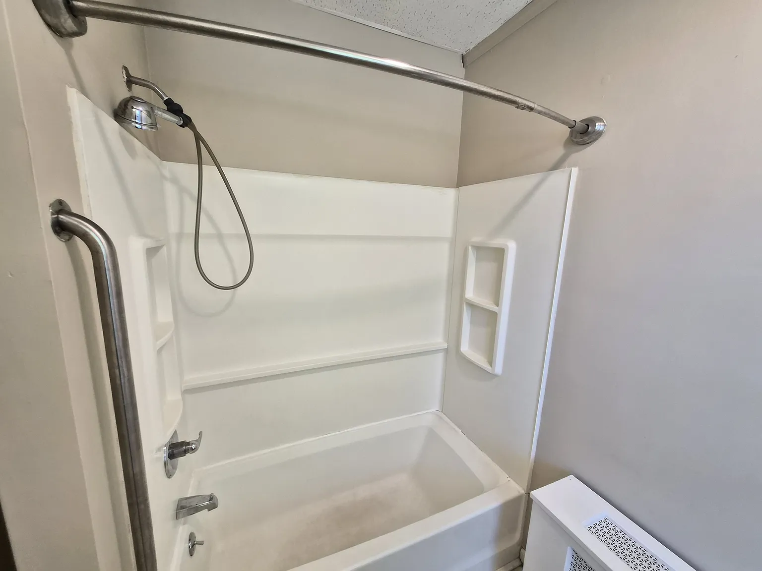 192 Main Street - 12A — Photo 3