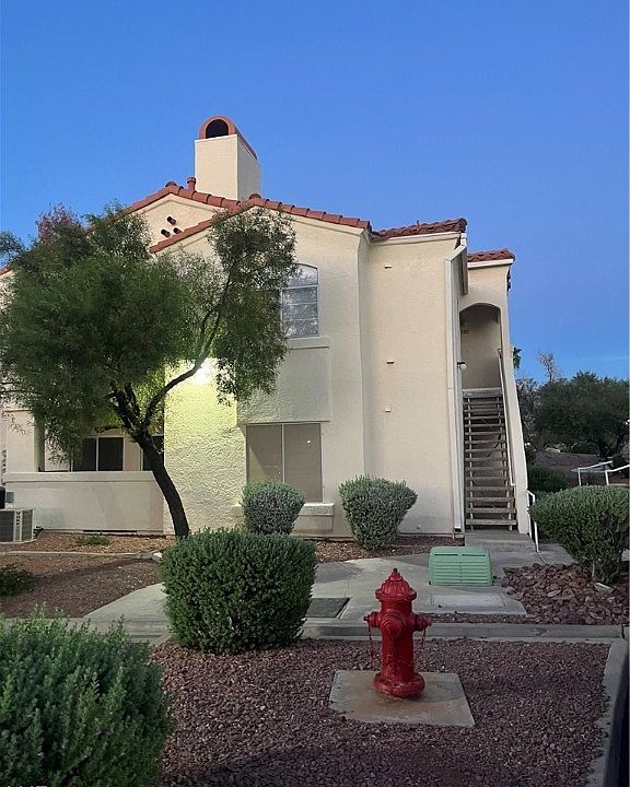 2nd image of 698 S Racetrack Rd Unit 612