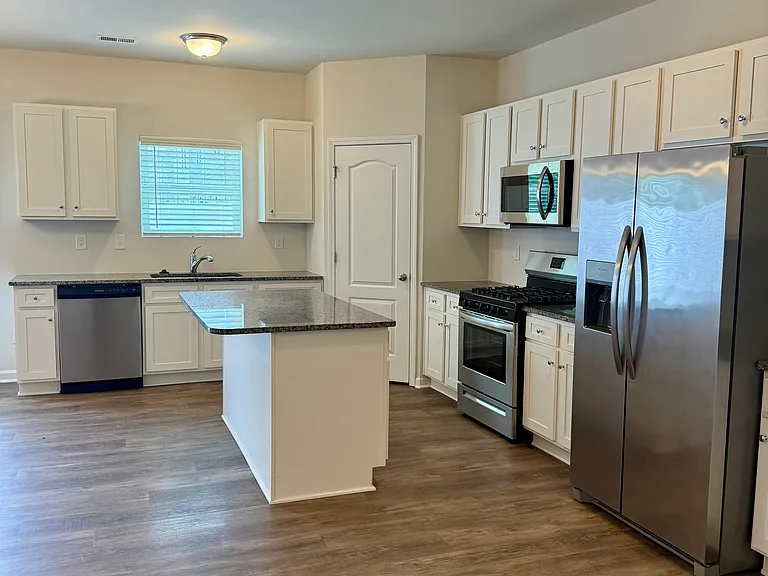 214 Audra Faye Ln — Photo 3