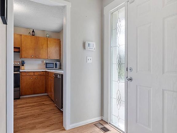 4th image of 2818 Impala Dr SE