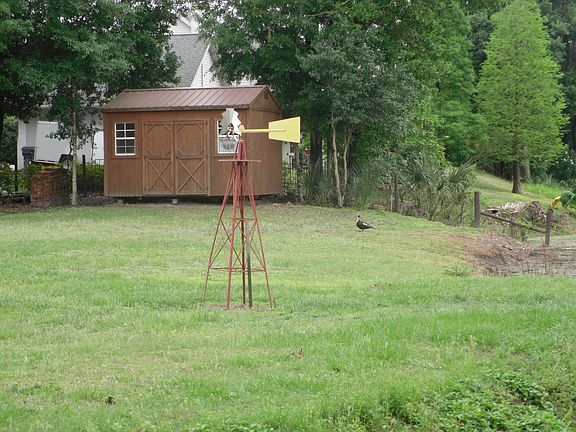 4th image of 5110 Meadowood Ln