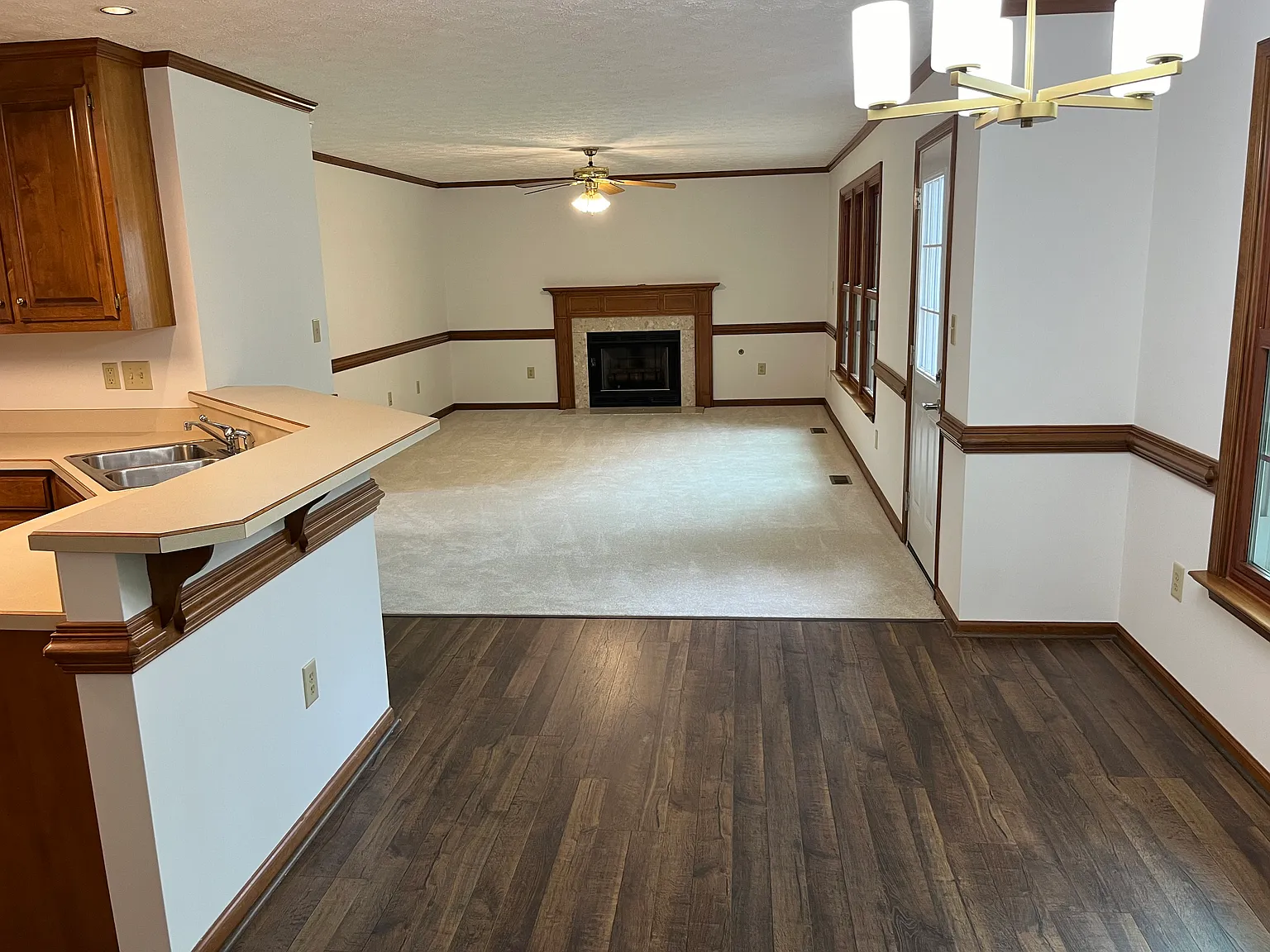 4 bed, 2508 sqft, $3,100 — Photo 2