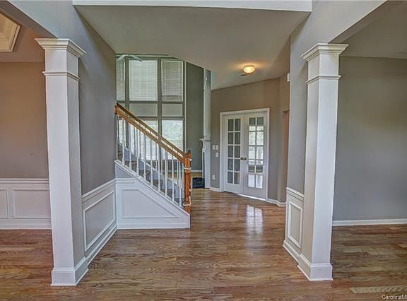 2nd image of 10536 Adlin Ave