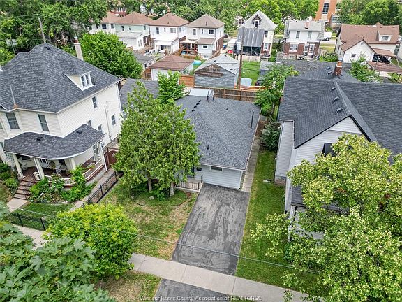2nd image of 248 McKay Ave