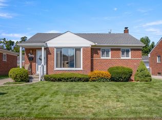 8605 Dixie Ln, Dearborn Heights, MI 48127