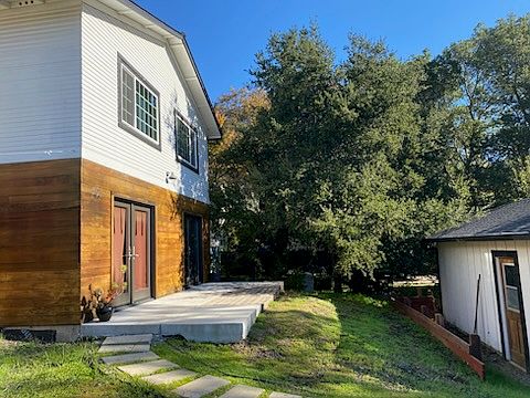 2nd image of 301 Mountain Ave