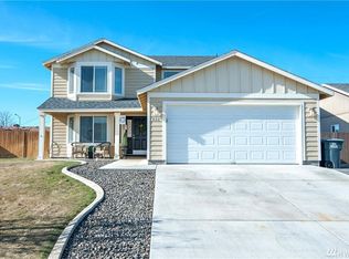 832 W Polo Ridge Dr, Moses Lake, WA 98837