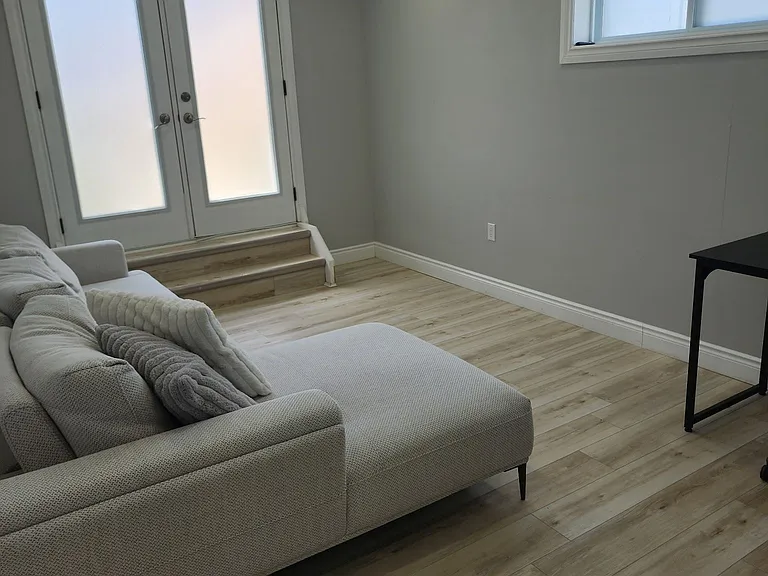 811 Sarnia Rd #57 — Photo 4