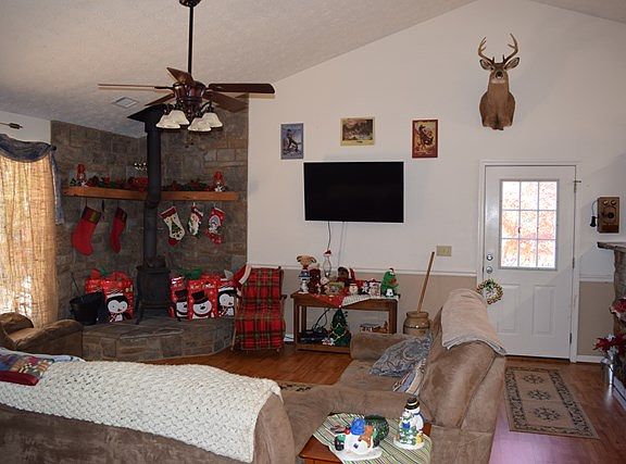 4th image of 149 Dorsey Dr