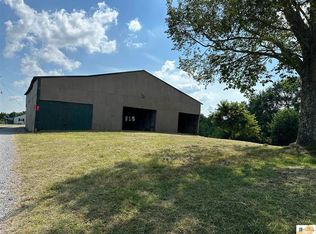 325 Chestnut Grove Rd, Columbia, KY 42728