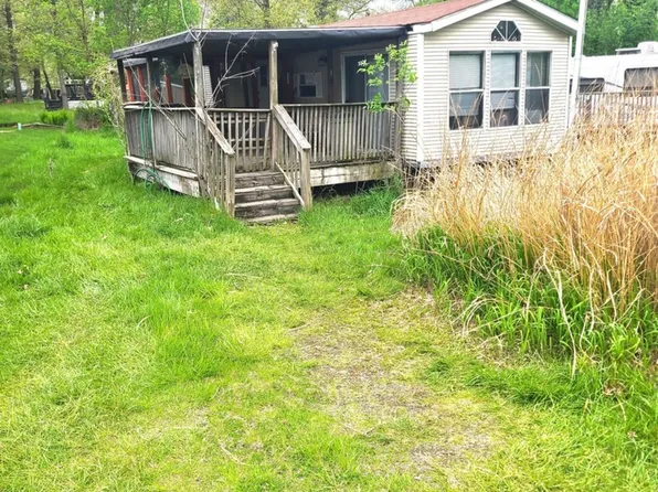 4/213 Woodhaven Dr E, Sublette, IL 61367