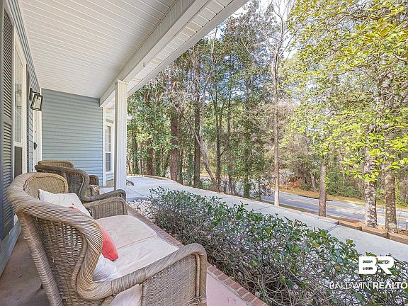 4th image of 559 Ridgewood Dr
