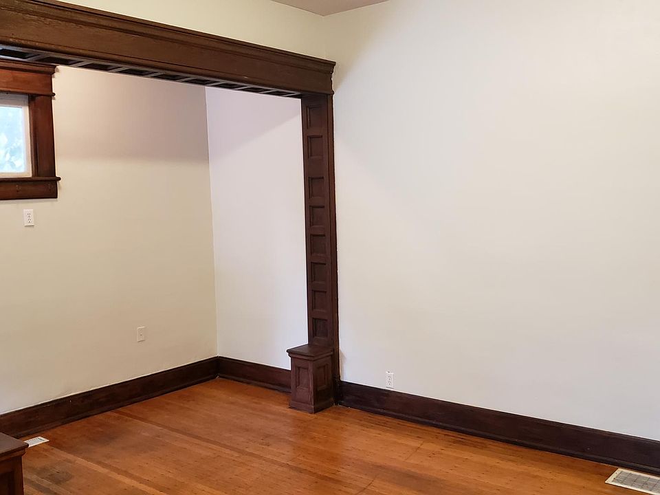Entry Foyer & Living Room