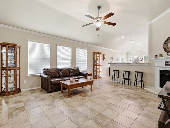 2nd image of 5104 Texana Dr