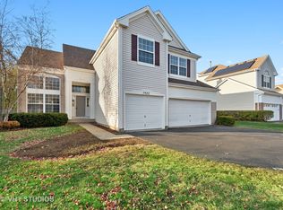 7932 Dada Dr, Gurnee, IL 60031