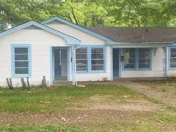 2nd image of 1202 N McGuire Ave