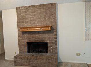 533 Crowley Rd, Arlington, TX 76012