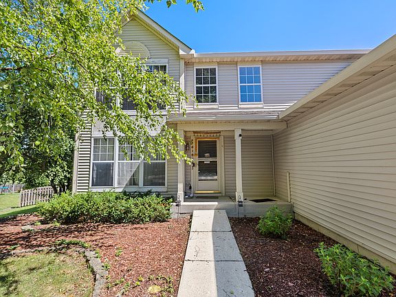 3rd image of 2462 Green Valley Ct