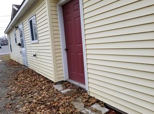 37 Water St, Newport, ME 04953