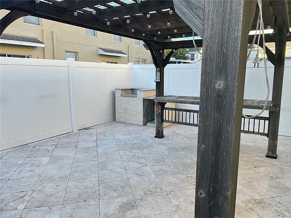 2nd image of 6207 Crestdale Pl