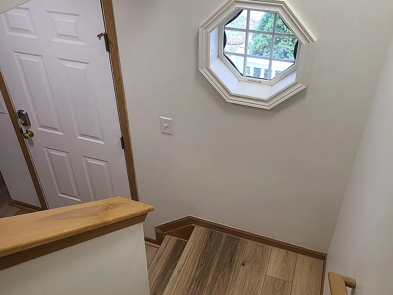9153 Constitution Ave — Photo 12