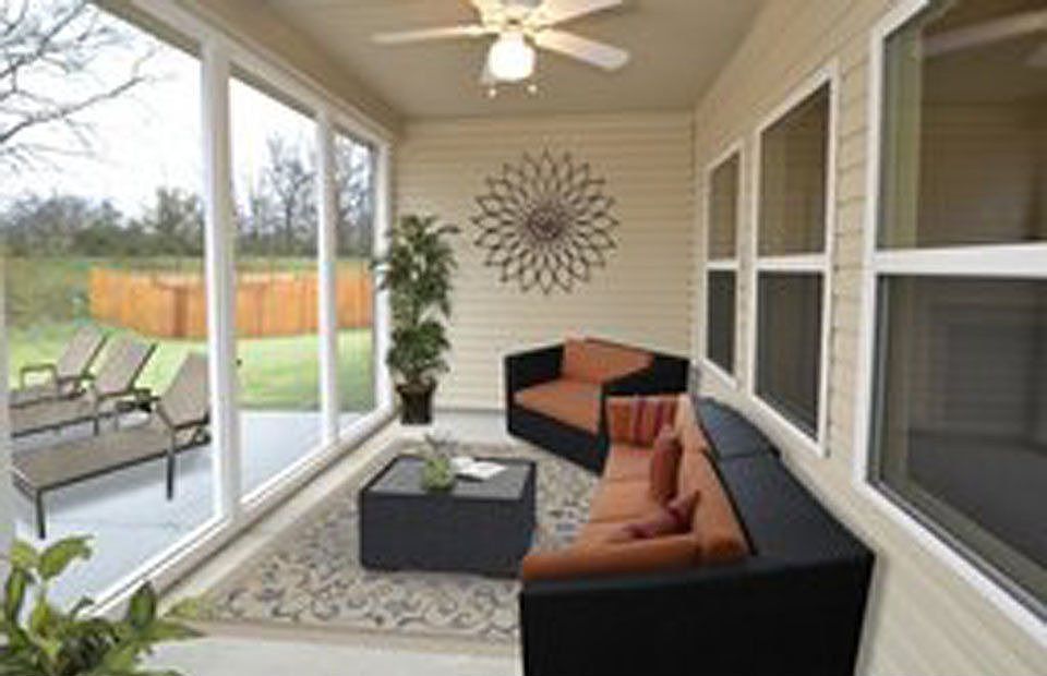 Color selections may vary