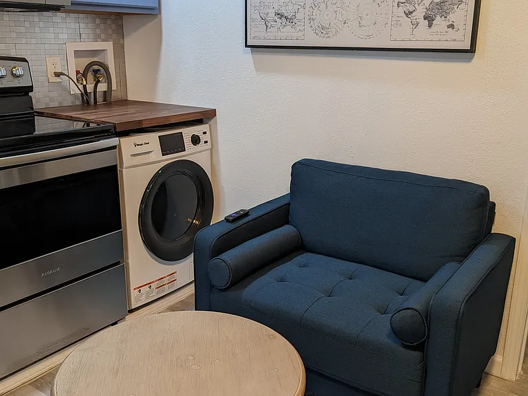 827 10th St #7 — Photo 37